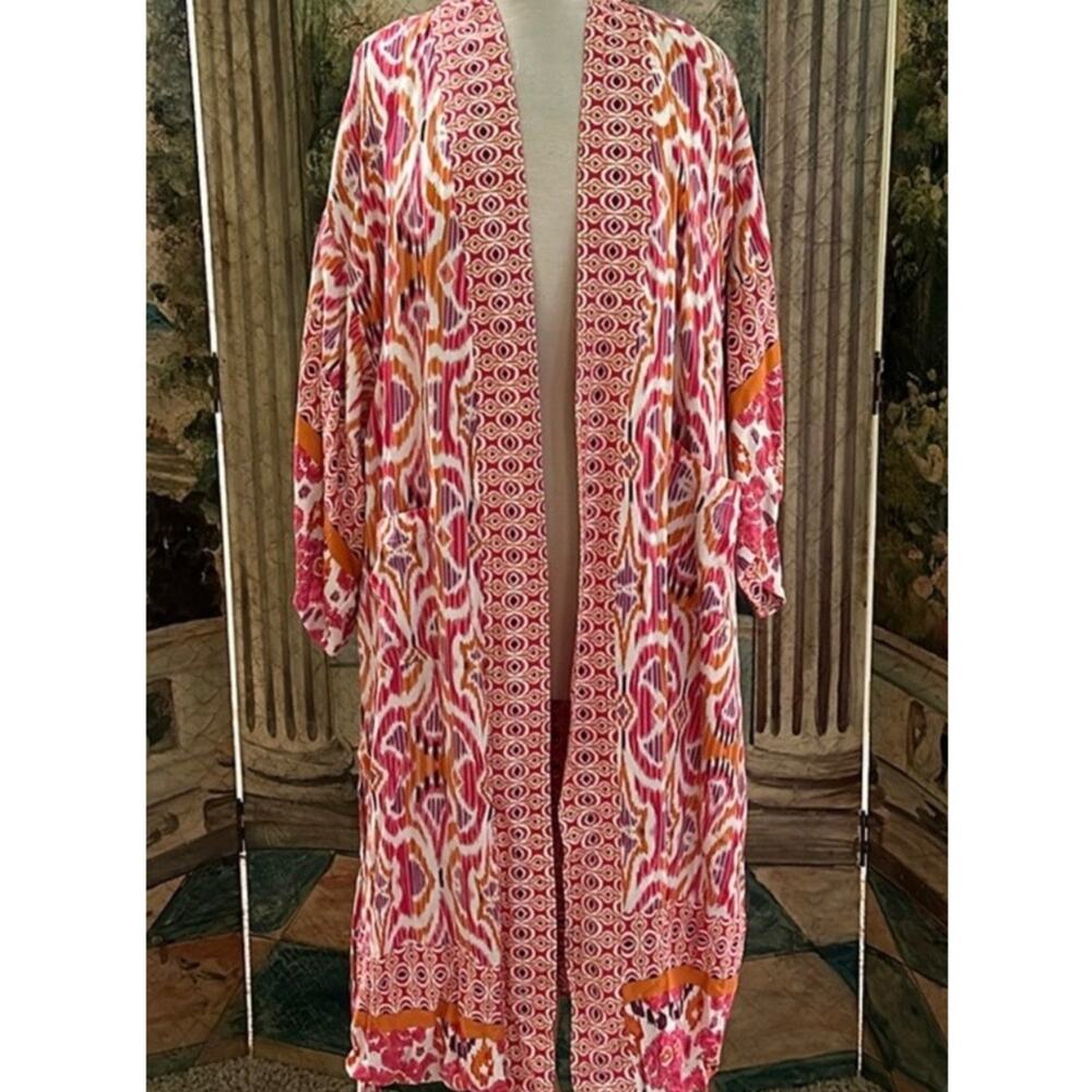 Christian Siriano Reversible Pink Kimono-Inspired Festival Wear Colorful Duster